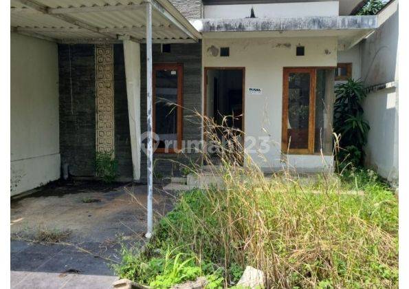 Rumah One Gate System Royal Griya Loka Tabanan 1