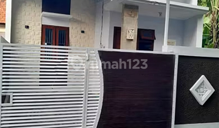 Rumah Baru 3 Kamar Tidur Jl. Abianbase Dekat Puspem Badung Bali
