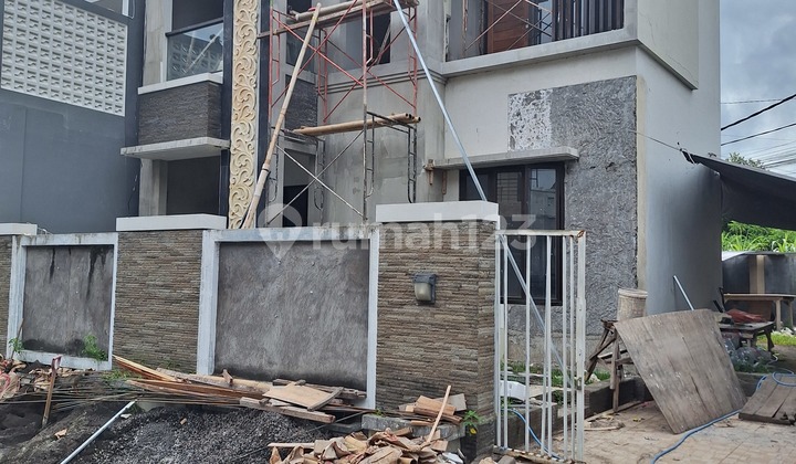 Two-Story House Area 229m2 Jl. Gunung Andakasa Denpasar Bali