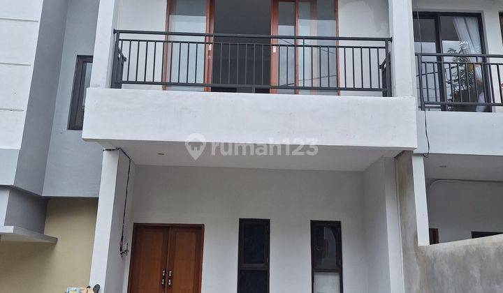 Rumah 3 Lantai One Gate System Easterland Mansion Jimbaran Bali 1