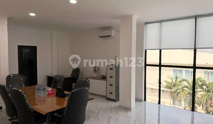 3-Story Shop House, Strategic Location, Beside Main Road, Cipinang, East Jakarta 2