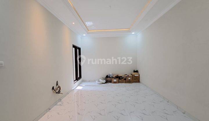 Dijual Rumah Cantik Modern Mewah di Cipinang Jakarta Timur 19