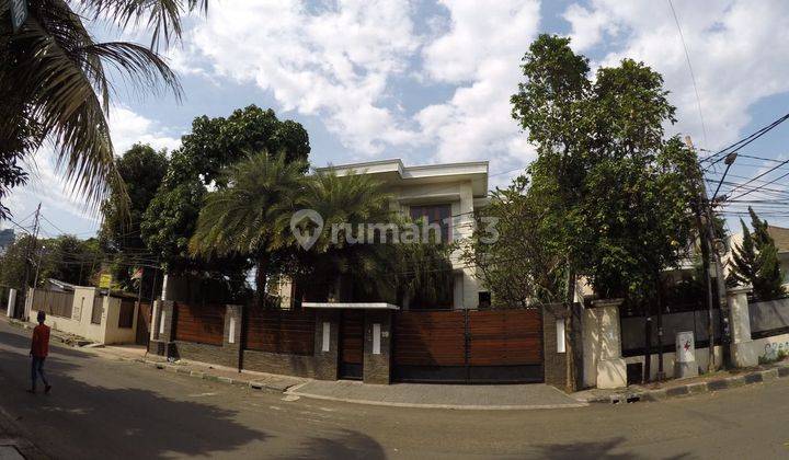 RUMAH MEWAH + KOLAM RENANG BAK VILLA BALI DI TENGAH KOTA JAKARTA, JAKARTA PUSAT 1