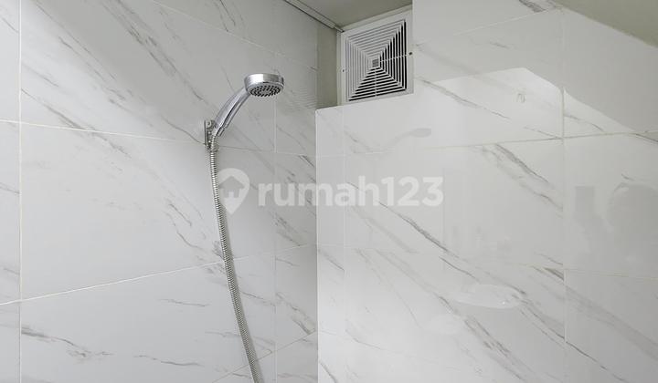 Di Jual Rumah 2 Lantai Bebas Banjir di Premiere Estate Bekasi 2