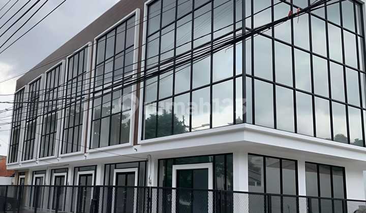 Ruko 3 Lantai, Strategis, Pinggir Jalan Besar, Cipinang, Jakarta Timur