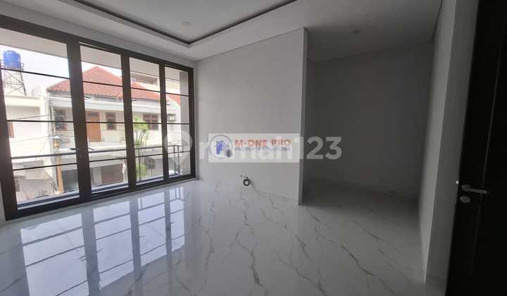 Di Jual Runah Sunrise Garden Jakarta Barat 2