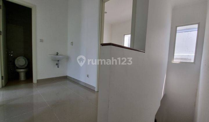 Rumah baru belum pernah dihuni di cluster Edison dekat ke UMN, Scientia Garden, Summarecon Serpong, Tangerang, Banten  14
