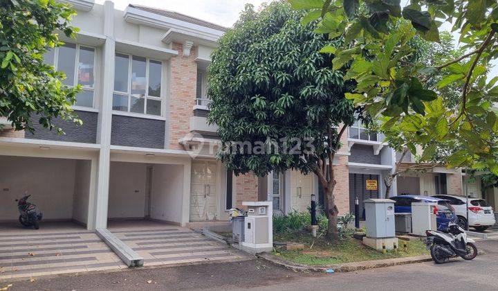 Rumah baru belum pernah dihuni di cluster Edison dekat ke UMN, Scientia Garden, Summarecon Serpong, Tangerang, Banten  1