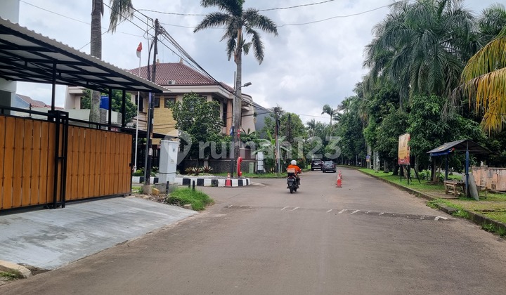 Rumah 2 Lantai Hadap Boulevard Regensimelati Mas Serpong 2