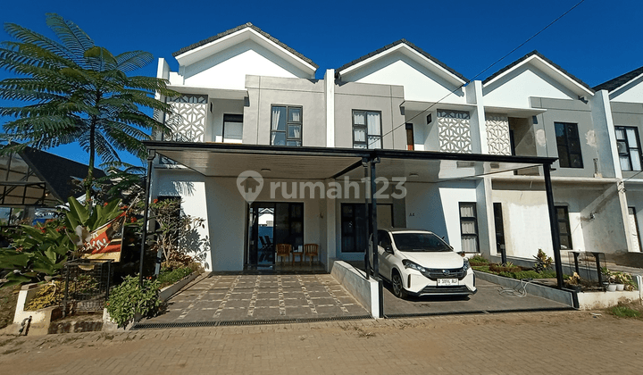 Best Seller Rumah Villa 2LT di Bandung Barat dkt Kota Baru Parahyangan 2