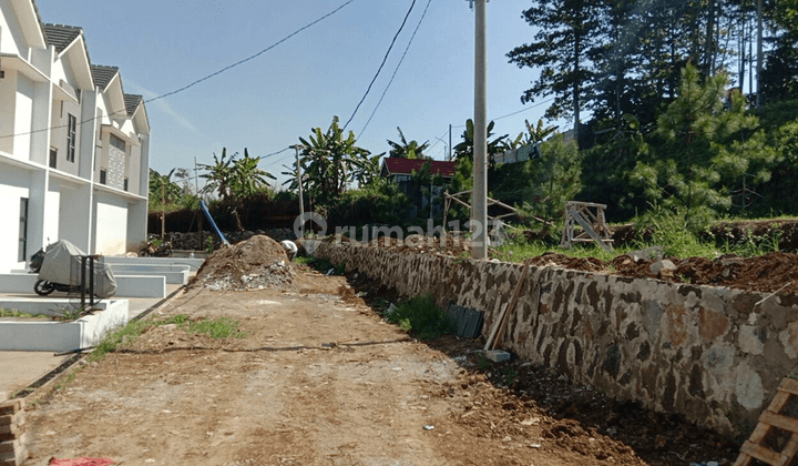 BEST INVESTMENT Rumah VILLA Sejuk ROOFTOP Kolam Renang di Bandung 2