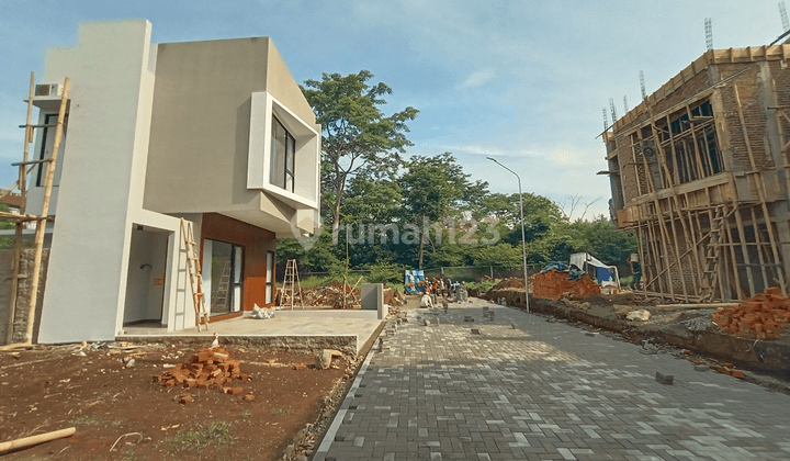 Rumah Sejuk Strategis Lux 2LT di Cisitu Dago Bandung Utara 2