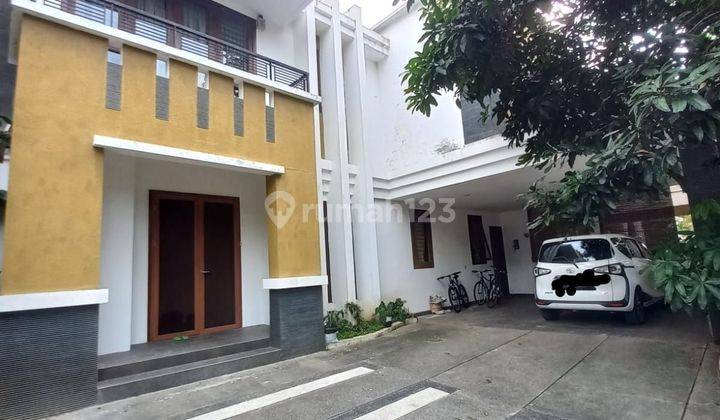 Rumah Mewah Lingkungan Sangat Asti & Sejuk di The Green BSD 1