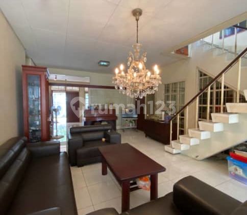 Dijual Rumah Lokasi Strategis di Lebak Bulus 2