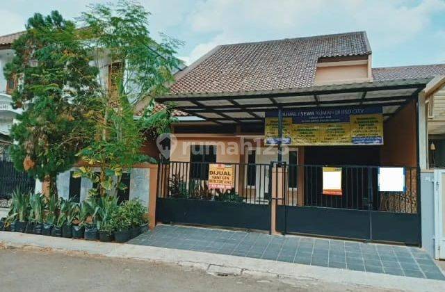 Dijual Cepat Rumah B U di Jl. Mustika Kencana di Kencana Loka 1