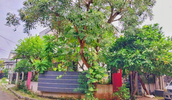 Dijual Rumah Cantik di Kencana Loka 2