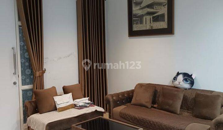 Dijual Rumah Cantik Rapi Siap Huni di Nusaloka 2