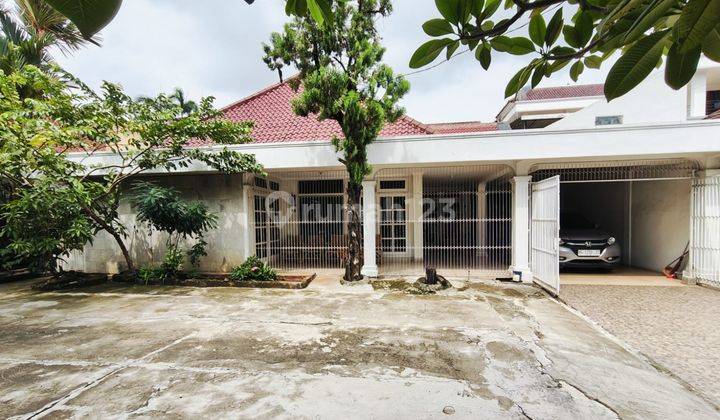 Rumah Luas di Talang Semut, Palembang, Cocok Untuk Keluarga Besar 2