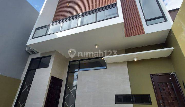 Rumah Mewah 2 Lantai + Rooftop di Pamulang Permai, Shm, 4kt 2