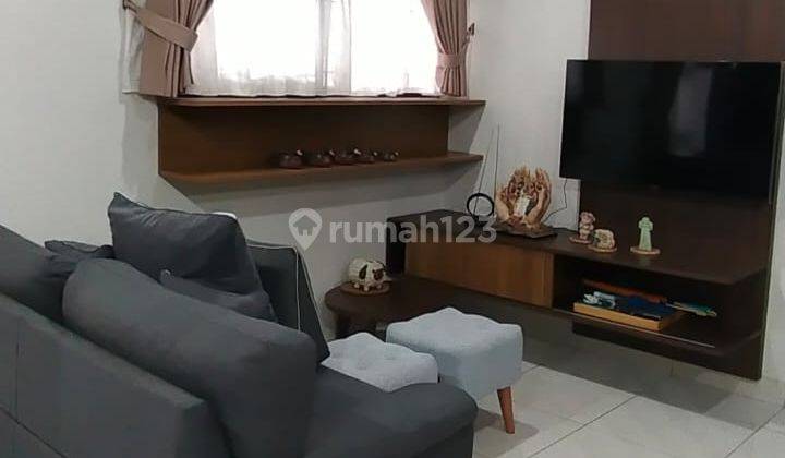 Rumah Cantik Fully Furnished Dalam Cluster di Delatinos 1