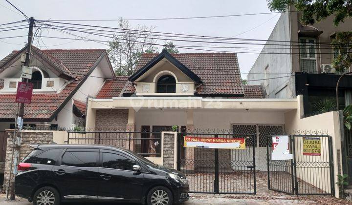 Dijual Rumah Strategis Pinggir Jalan Raya di Bsd Kencana Loka 1