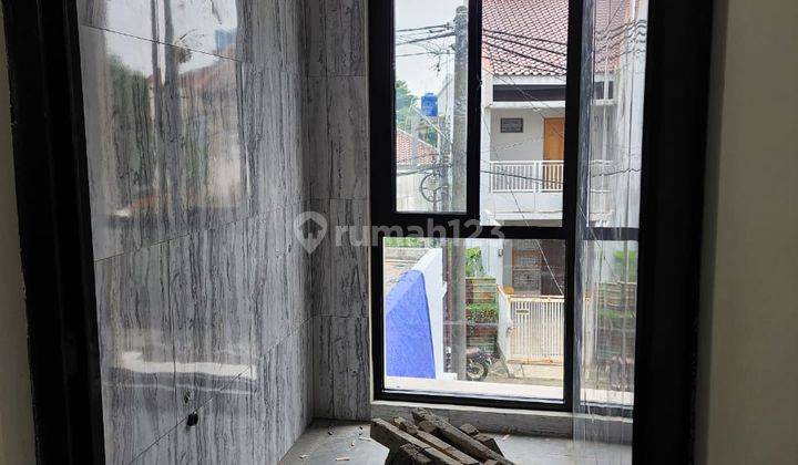 Dijual Rumah Baru Dengan Lokasi Strategis di Gading Serpong 2