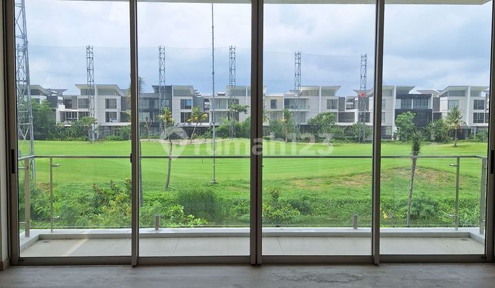 Disewakan Murah Rumah Baru Mewah di Golf Island