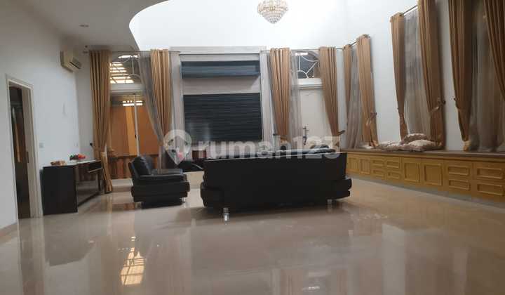 Quick Sale Luxury House in PIK1