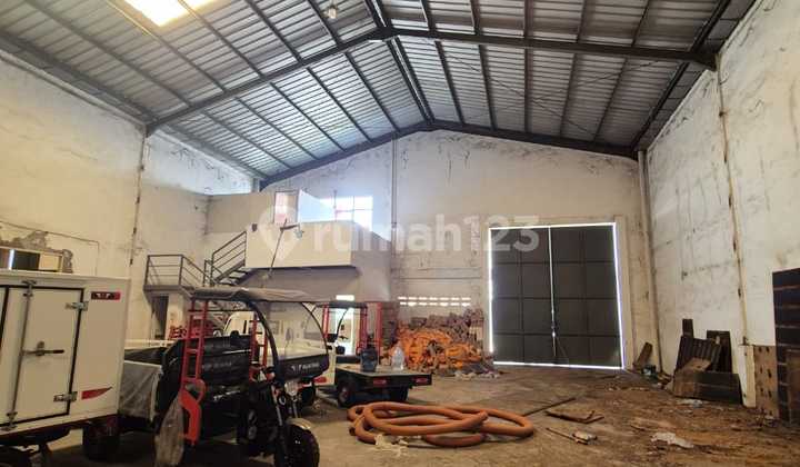 Very Cheaply Rented Warehouse 2 at Laksana Business Park Pakuhaji Tangerang