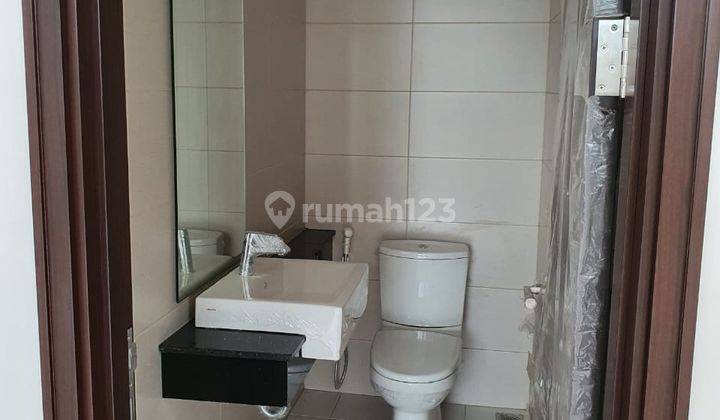 Disewakan Murah Rumah Golf Island Luas 12X30 Pik 2