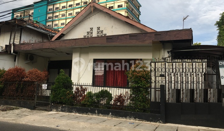 Di Jual Rumah di Senen Jalan Raya Utama Lokasi Strategys 2