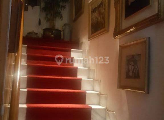 Lokasi Menteng Depan Jalan Raya, Jalan Protokol 3