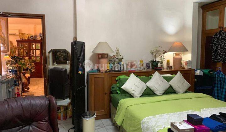Lokasi Menteng Depan Jalan Raya, Jalan Protokol 14
