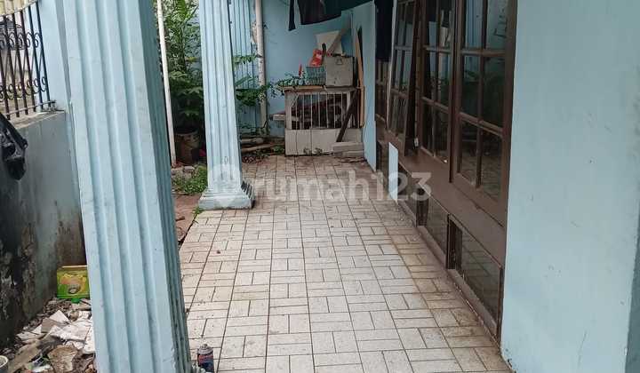 Di Jual Rumah di Patal Senayan DKI Jakarta Lokasi Strategys 2