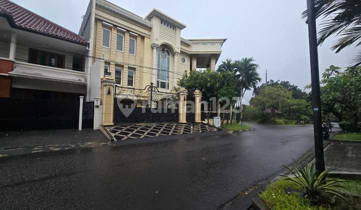 For Sale House in Pondok Indah Strategic Location
