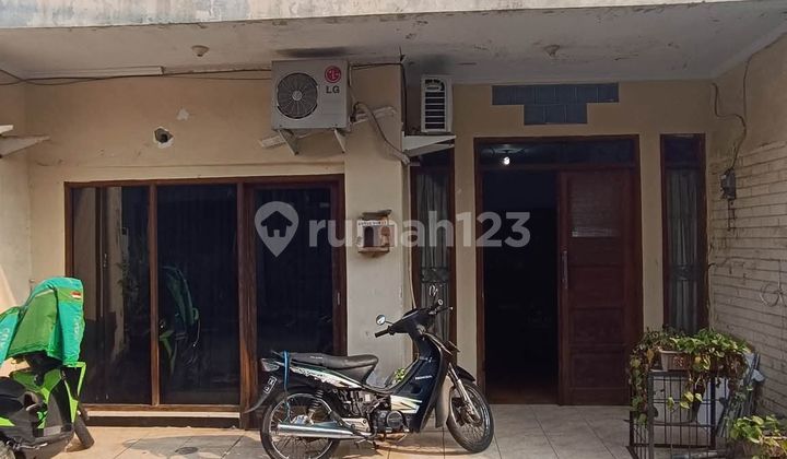 Di Jual Kos Kos-An di Patal Senayan Jakarta Selatan