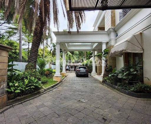 Dijual Rumah di Menteng Lokasi Strategys 2