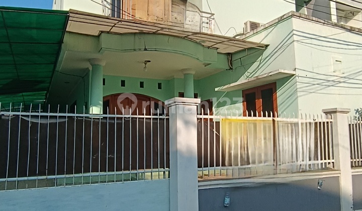 For Sale House in Grogol Muwardi Strategic Location 2