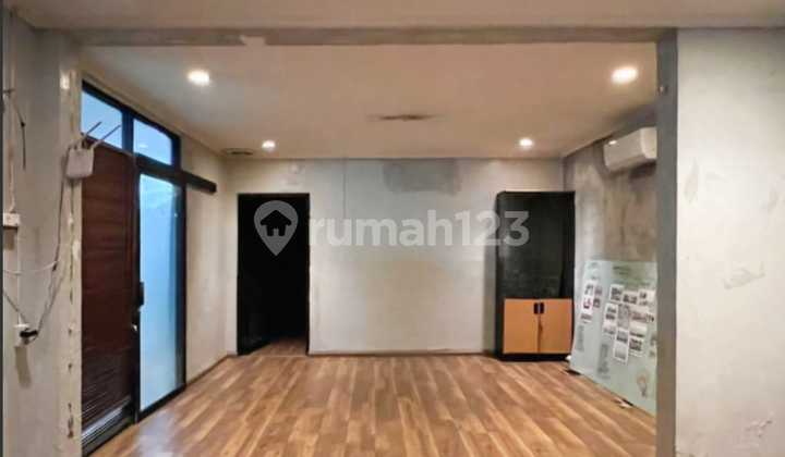 For Sale: Commercial Space in Patal Senayan, Strategic Location For Sale: Commercial Space in Patal Senayan, Strategic Location