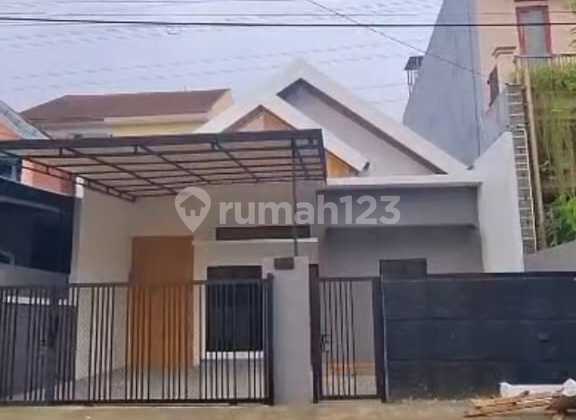 Di Jual Rumah di Taman Harapan Baru lokasi Strategys Di Jual Rumah di Taman Harapan Baru lokasi Strategys