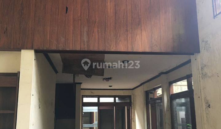 Dijual Rumah di Menteng Lokasi Strategys 2