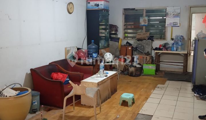 Old House Land Measurement on Jl Dukuh Patra Old House Land Measurement on Jl Dukuh Patra