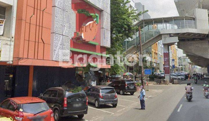 Kelapa Gading nol jalan raya parkiran luas 1