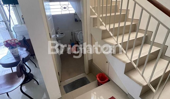 House for sale, needs to sell fast. Located in Galaxy Bumi Permai. House for sale, needs to sell fast. Located in Galaxy Bumi Permai.