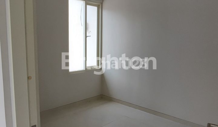 Rumah Surabaya dekat kampus row jalan 5mobil ciamik 2