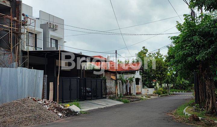 Rumah hook Jemursari Row lebar lokasi ciamik dekat raya 2