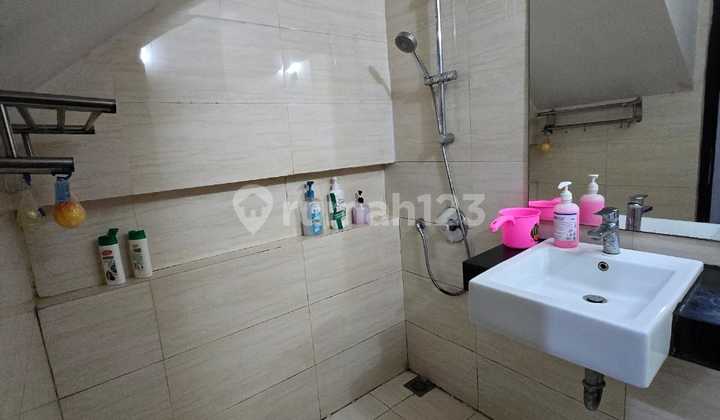 Rumah Di Green Lake City Luas 90 2