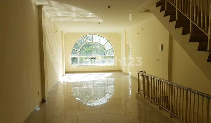 Dijual Ruko Crown Green Lake City Gandeng 3 Dijual Ruko Crown Green Lake City Gandeng 3