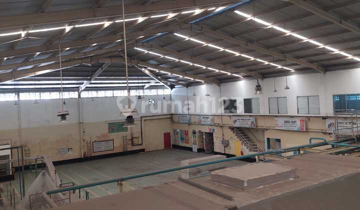 Gudang Di Jati Uwung Luas 12000.0 M²