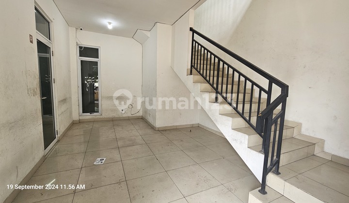 Warehouse for Sale Sedayu Bizpark 9x32.5 Daan Mogot two-story office Warehouse for Sale Sedayu Bizpark 9x32.5 Daan Mogot two-story office
